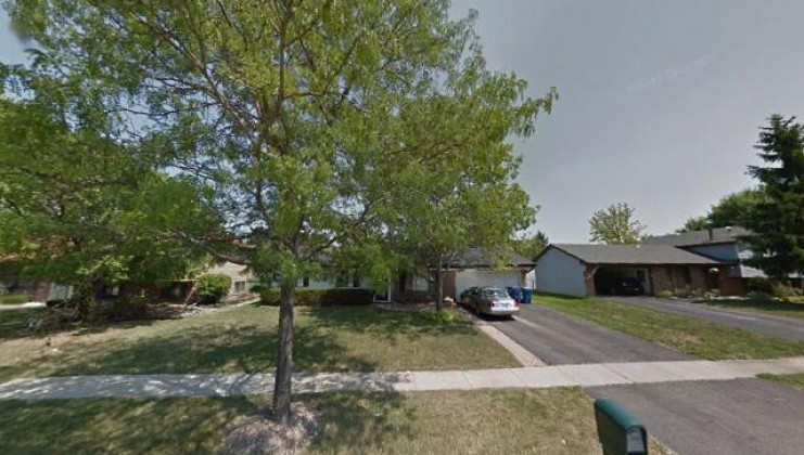 3935 s county farm rd, hanover park, il 60133