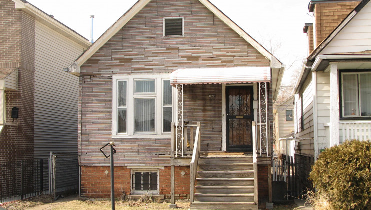 7330 s university ave, chicago, il 60619