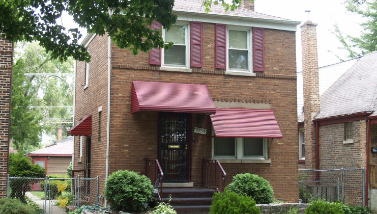 9755 s dobson ave, chicago, il 60628