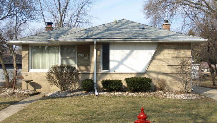 16034 dobson ave, south holland, il 60473