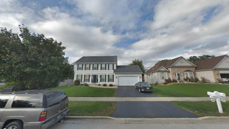 220 pine ridge ln, montgomery, il 60538