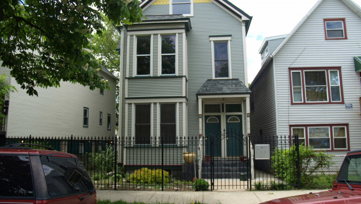 2118 n campbell ave, chicago, il 60647