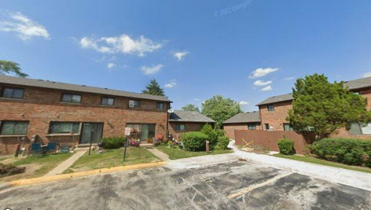 18w215 buckingham ln, villa park, il 60181