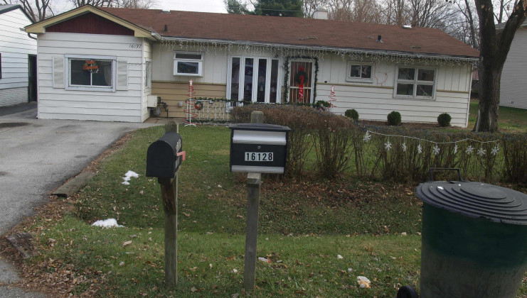 16137 trumbull ave, markham, il 60428