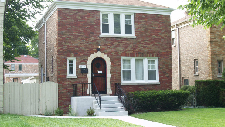 8140 s washtenaw ave, chicago, il 60652