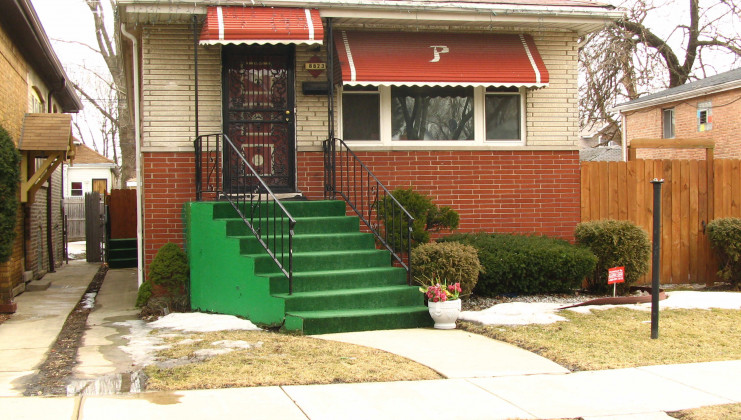 8823 s wallace st, chicago, il 60620