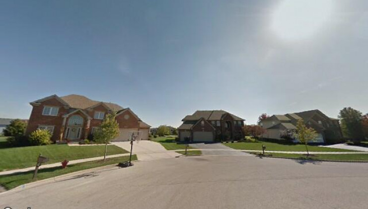 1056 stillwater ct, yorkville, il 60560