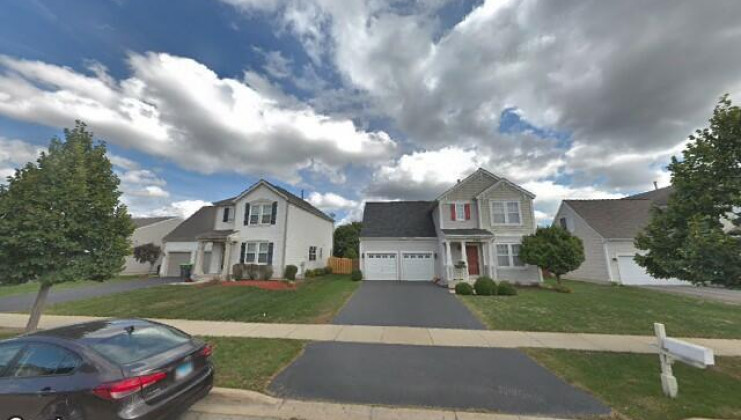 2466 claridge ln, montgomery, il 60538
