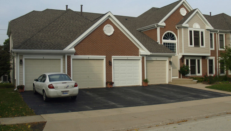 1880 fox run dr c2, elk grove village, il 60007