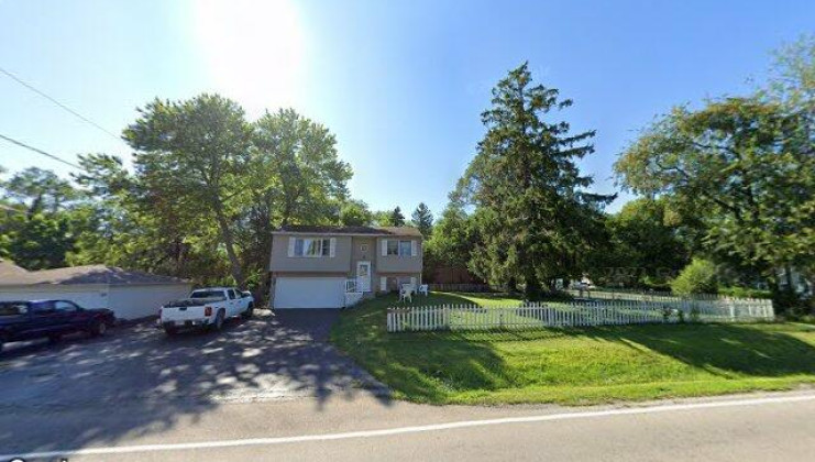 813 west blvd, mchenry, il 60050
