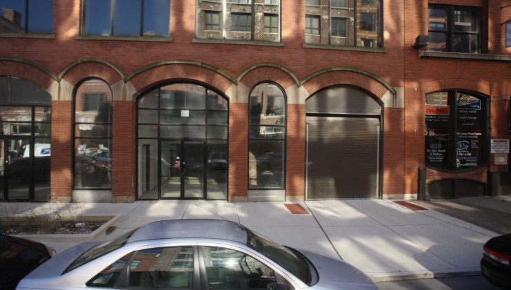371 w ontario st, chicago, il 60654