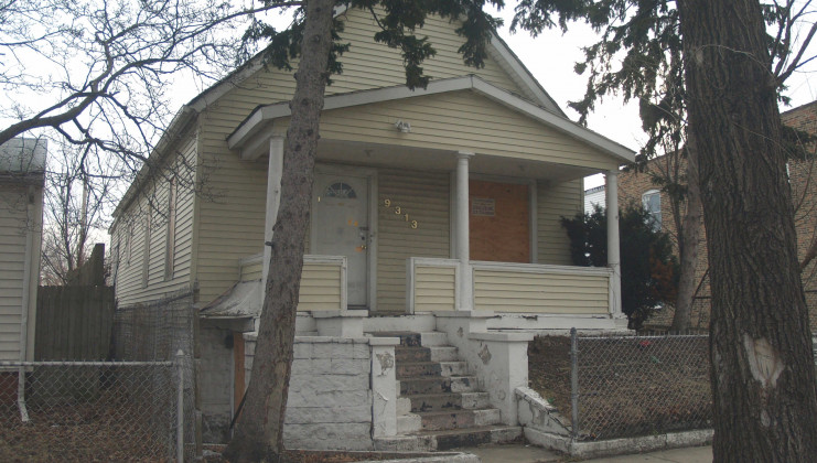 9313 s lasalle st, chicago, il 60620