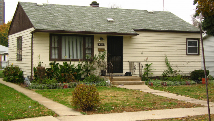 15318 lincoln ave, harvey, il 60426