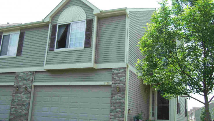 1101 grass lake dr, fox lake, il 60020