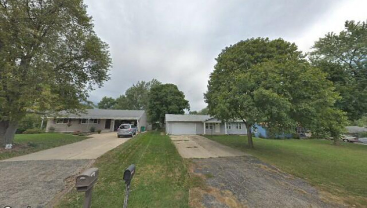 8 shell ct, oswego, il 60543