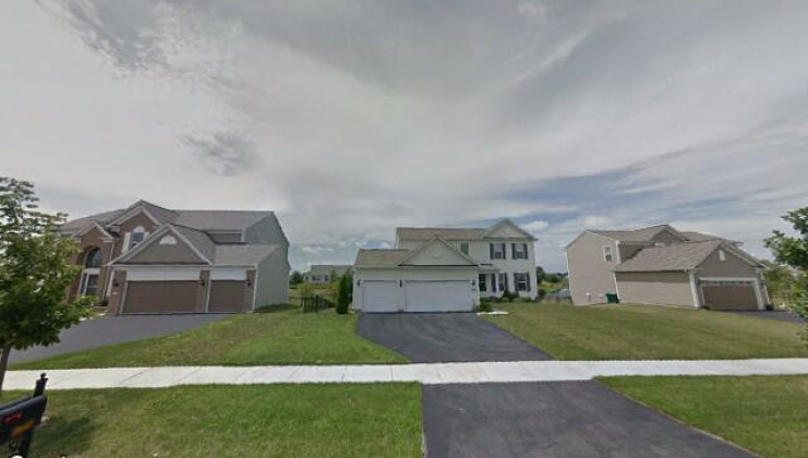 2447 emerald ln, yorkville, il 60560