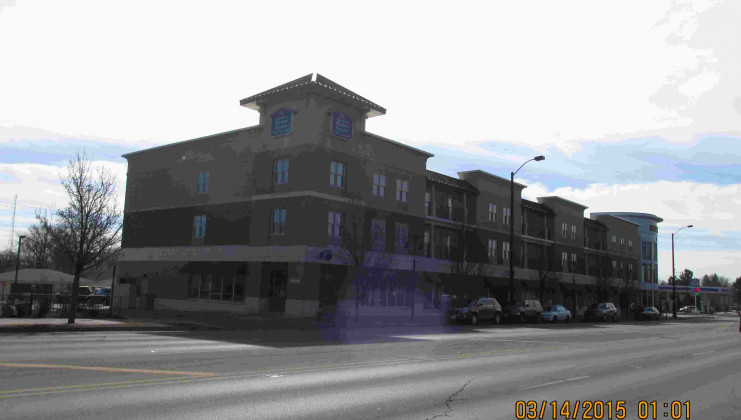 2723 sheridan rd, zion, il 60099
