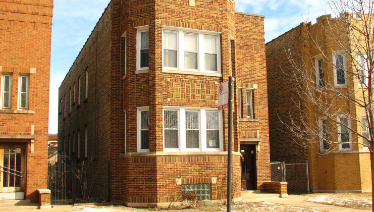 1840 w 83rd st, chicago, il 60620