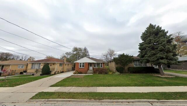5837 w maple ave, berkeley, il 60163