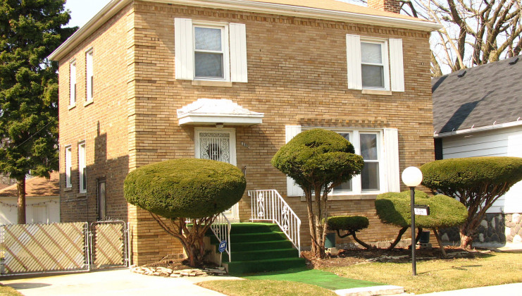 9134 s lowe ave, chicago, il 60620