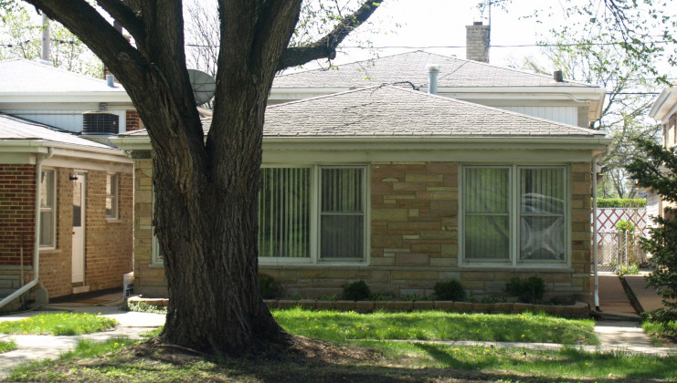 4207 w devon ave, chicago, il 60646