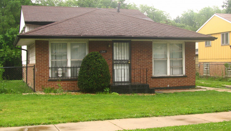 13141 s eberhart ave, chicago, il 60827
