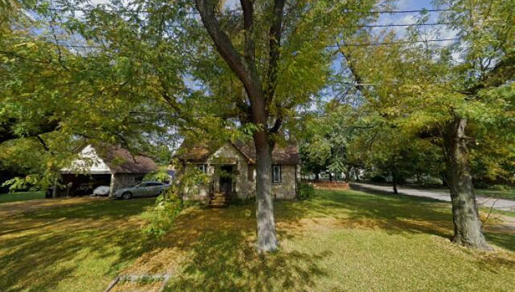 1252 van st, elgin, il 60123