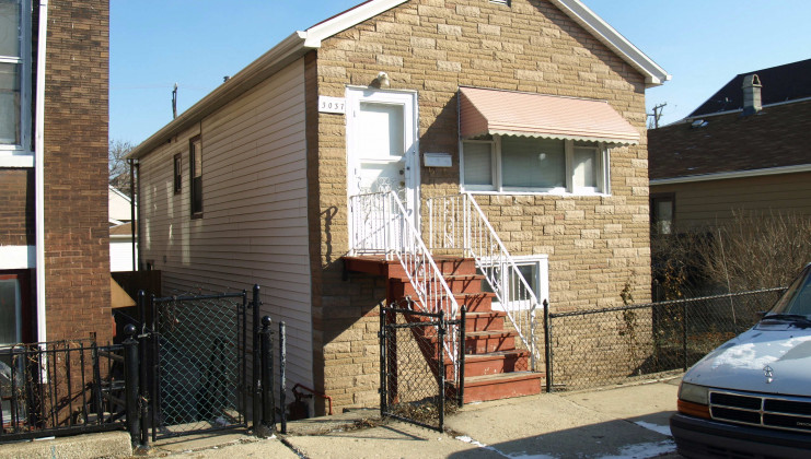 3037 s farrell st, chicago, il 60608