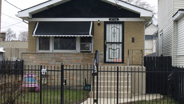 4736 w erie st, chicago, il 60644