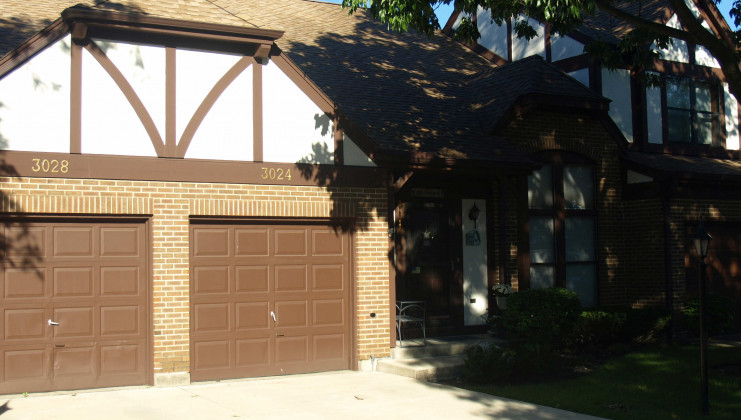3024 carlton ct, westchester, il 60154