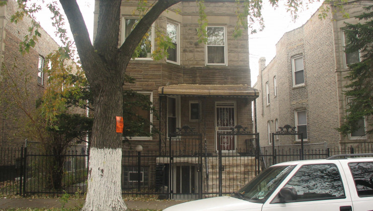 704 n christiana ave, chicago, il 60624