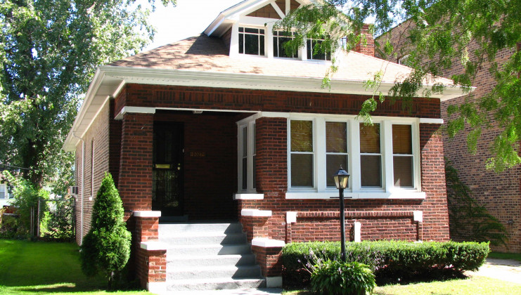 8027 s kimbark ave, chicago, il 60619