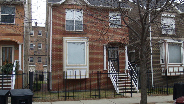 1652 e 70th st, chicago, il 60649