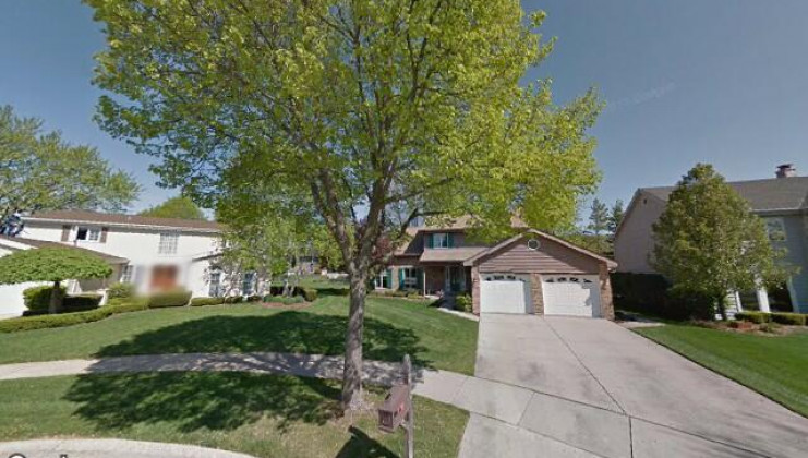 1210 e waverly pl, arlington heights, il 60004