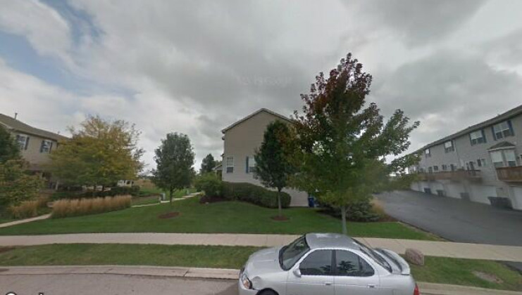 1353 chestnut ln, yorkville, il 60560