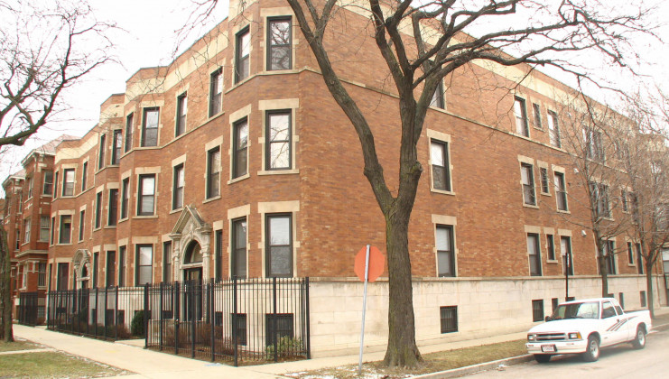 4955 s michigan ave unit 13, chicago, il 60615