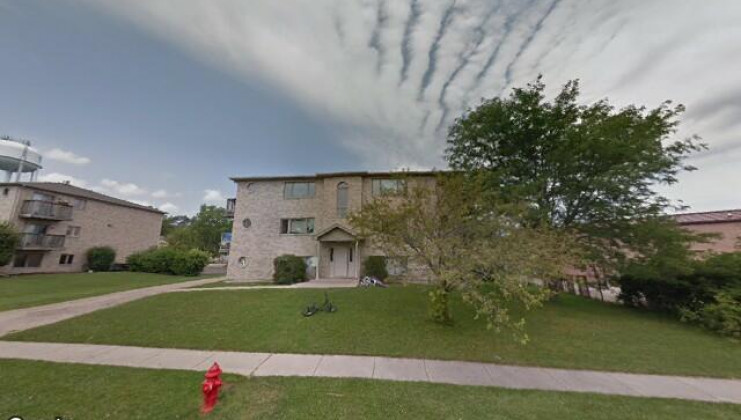 4006 oak ave, mchenry, il 60050
