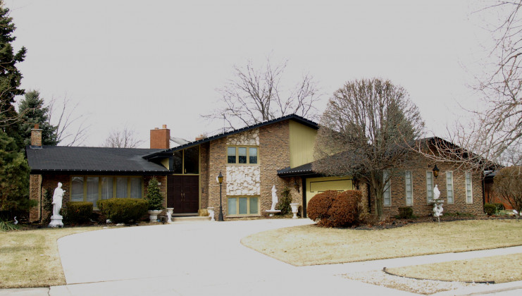 16428 woodlawn east ave, south holland, il 60473