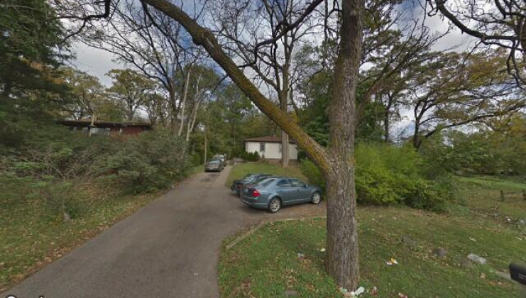 602 menominee dr, lake in the hills, il 60156
