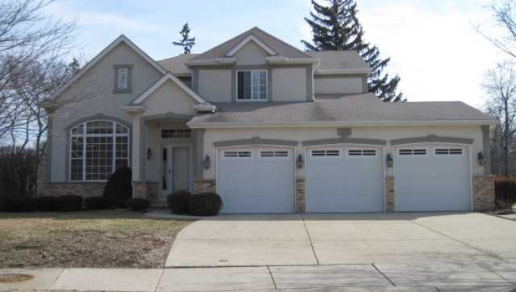 1009 s windsor ct, waukegan, il 60085