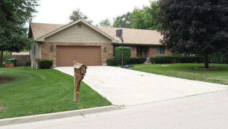 300  6th st, wheeling, il 60090