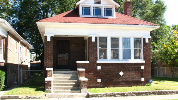 8041 s dorchester ave, chicago, il 60619