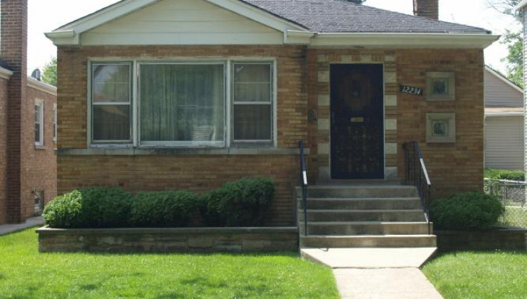 12234 s green st, chicago, il 60643