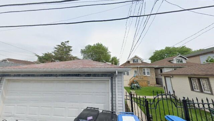 5233 w oakdale ave, chicago, il 60641