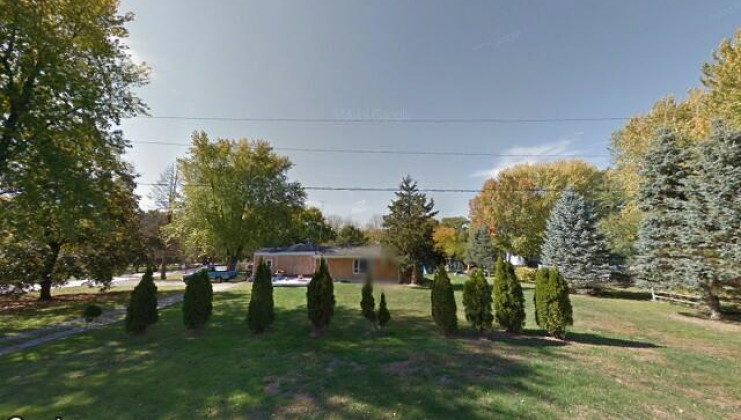 104 w south ave, spring grove, il 60081