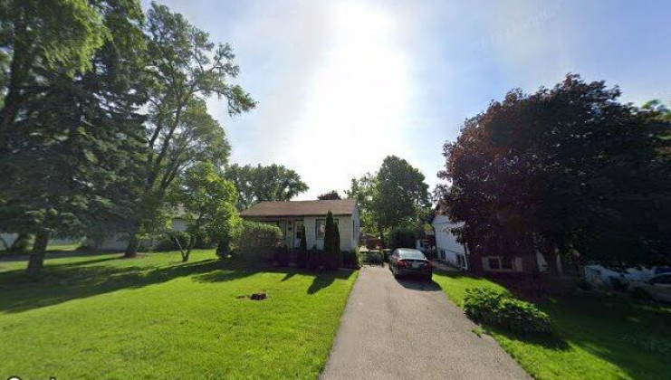 16 wander way, lake in the hills, il 60156