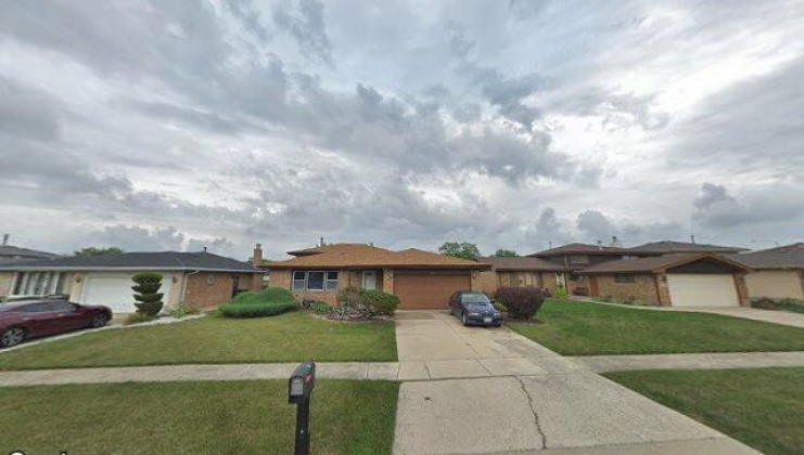 17643 oakwood ave, country club hills, il 60478