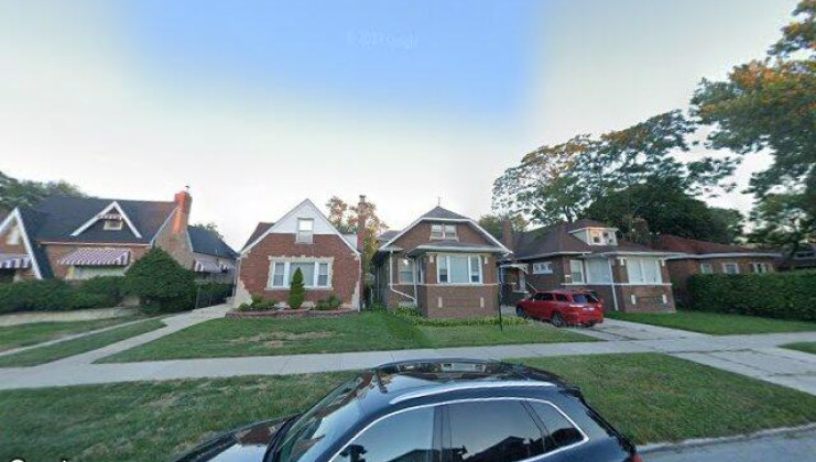 7749 s merrill ave, chicago, il 60649