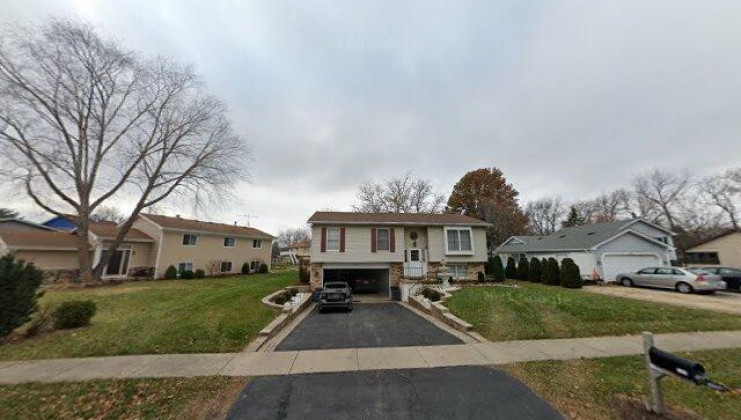 1239 bunker st, woodstock, il 60098