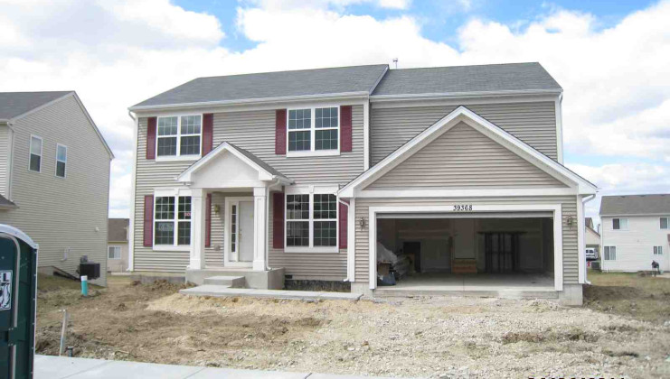 39368 crofton ln, beach park, il 60083